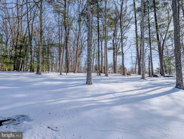 $265,000 | 1892 North Milk And Water Road, Everett, PA 15537