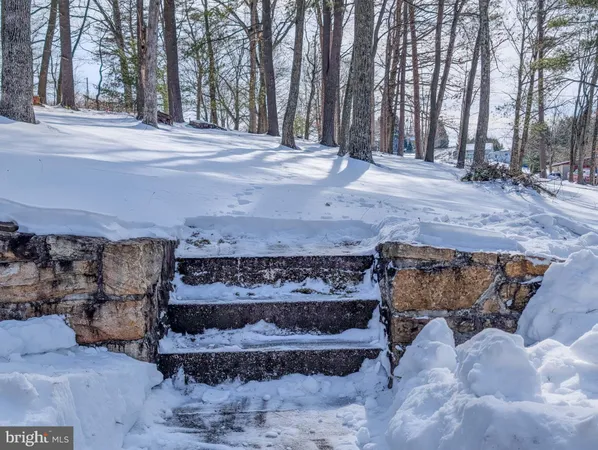 $265,000 | 1892 North Milk And Water Road, Everett, PA 15537