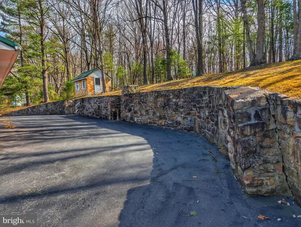 $265,000 | 1892 North Milk And Water Road, Everett, PA 15537