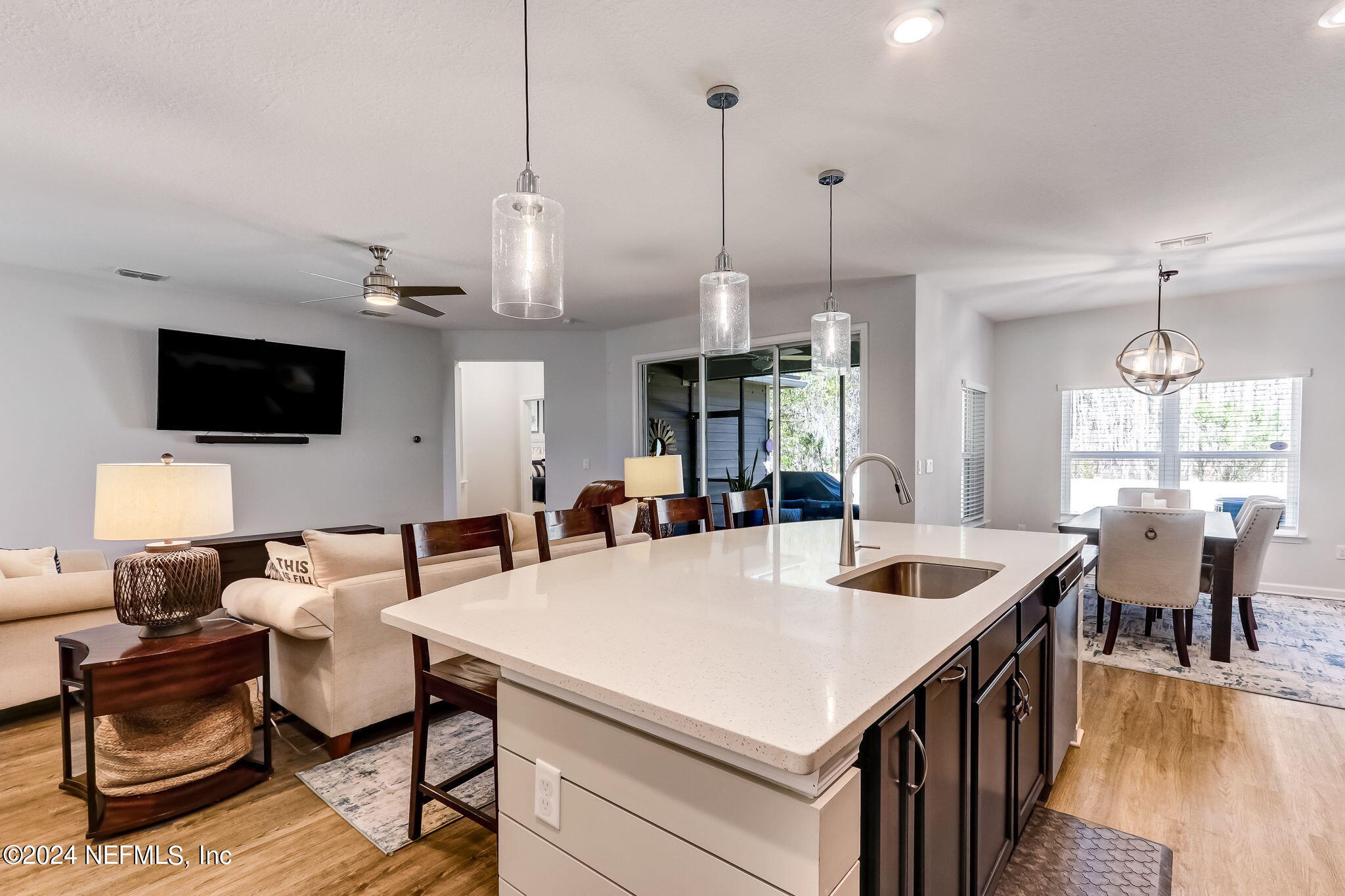 9813 Kevin Road Jacksonville, FL 32257 - Photo 15 of 50 16-web-or-mls-LR 9813 Kevin Rd AA-17