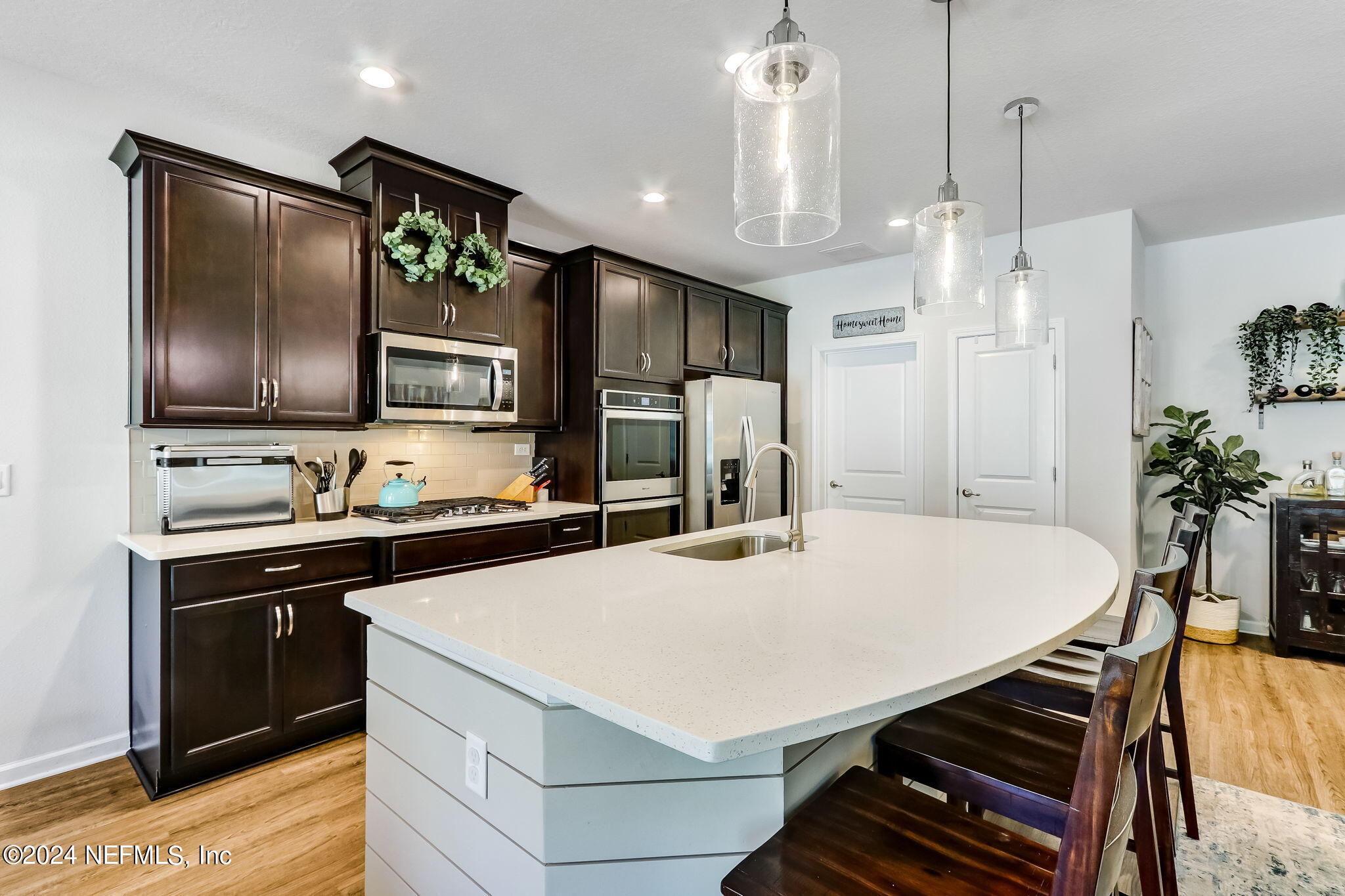 9813 Kevin Road Jacksonville, FL 32257 - Photo 16 of 50 17-web-or-mls-LR 9813 Kevin Rd AA-18