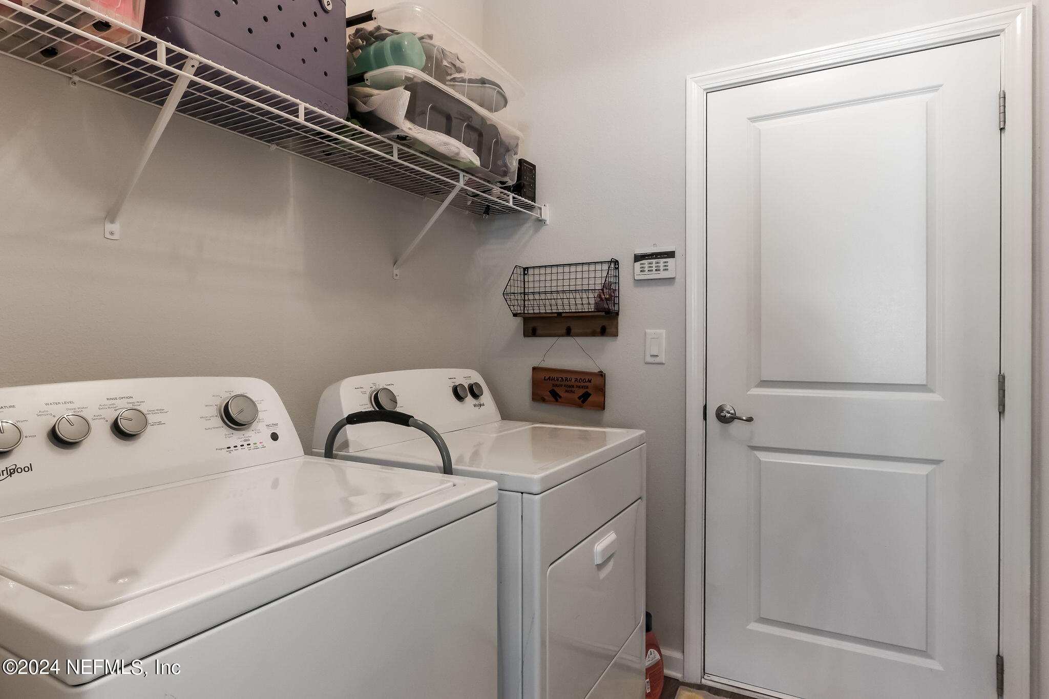 9813 Kevin Road Jacksonville, FL 32257 - Photo 37 of 50 39-web-or-mls-LR 9813 Kevin Rd AA-38