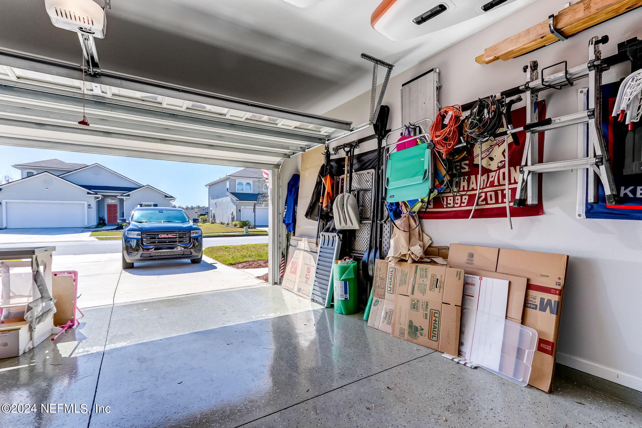 9813 Kevin Road Jacksonville, FL 32257 - Photo 38 of 50 40-web-or-mls-LR 9813 Kevin Rd AA-39