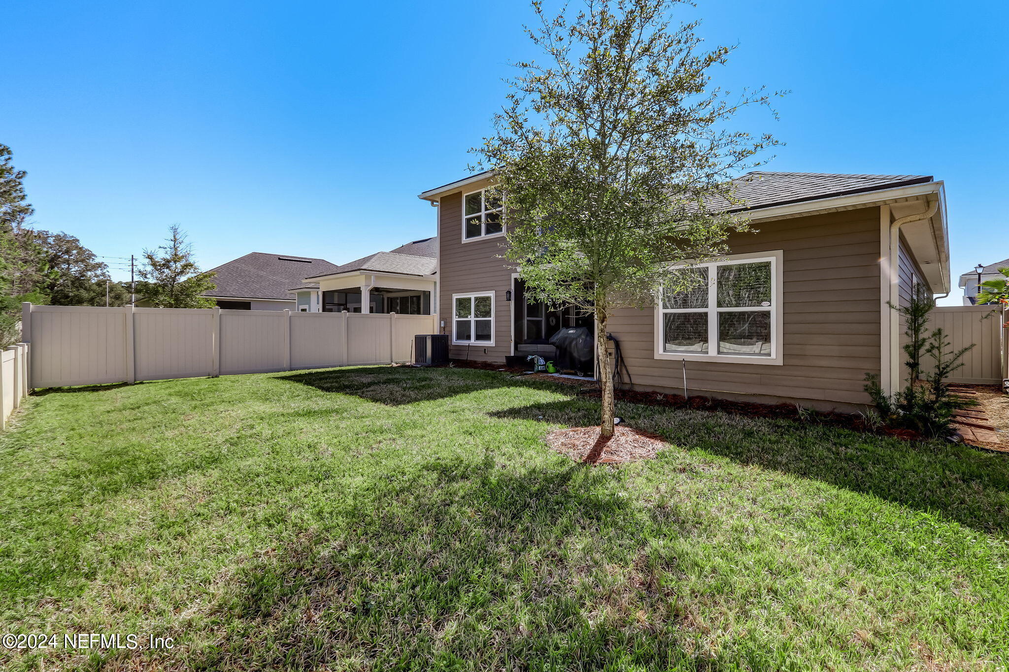 9813 Kevin Road Jacksonville, FL 32257 - Photo 41 of 50 43-web-or-mls-LR 9813 Kevin Rd AA-44