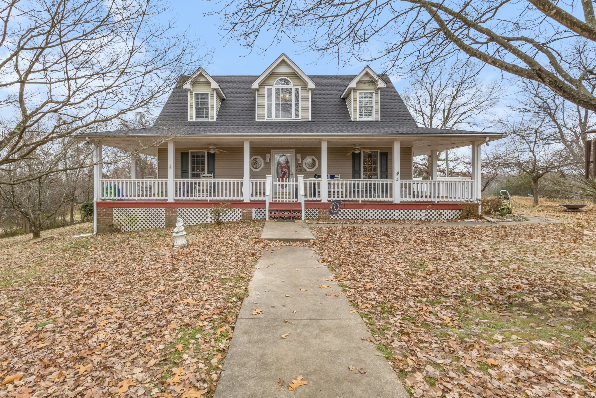 374 Rossview Road Clarksville, TN 37043 - Photo 1 of 31 Gallery Image 1