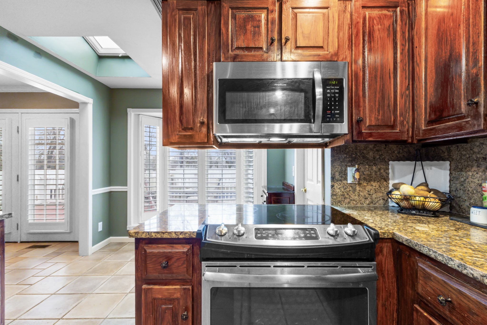 374 Rossview Road Clarksville, TN 37043 - Photo 13 of 31 Gallery Image 13