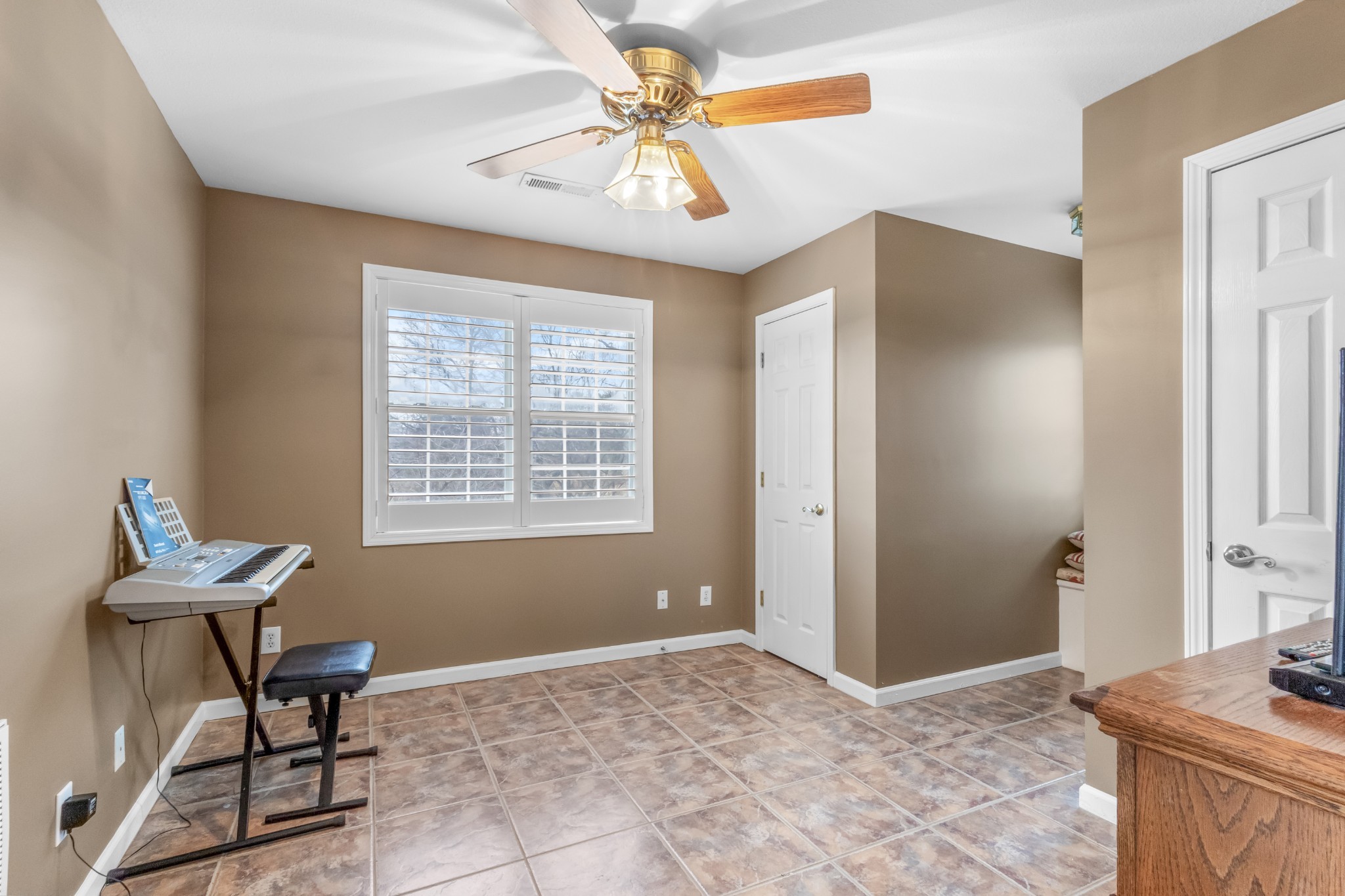 374 Rossview Road Clarksville, TN 37043 - Photo 25 of 31 Gallery Image 25