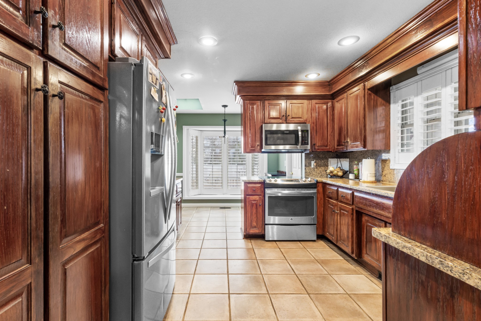 374 Rossview Road Clarksville, TN 37043 - Photo 10 of 31 Gallery Image 10