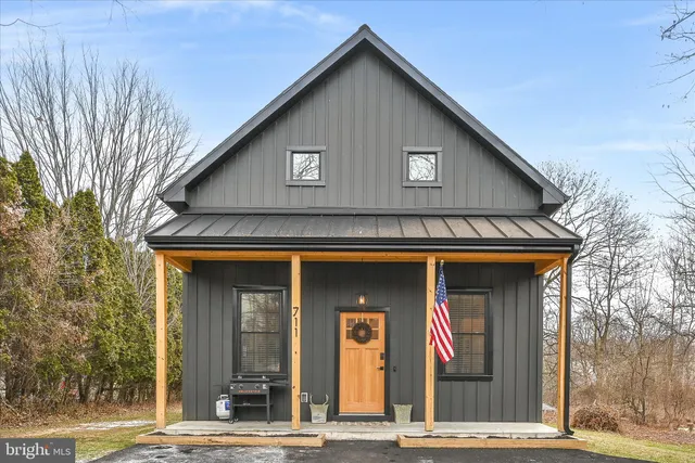 $349,900 | 711 Grove Avenue, Mohnton, PA 19540