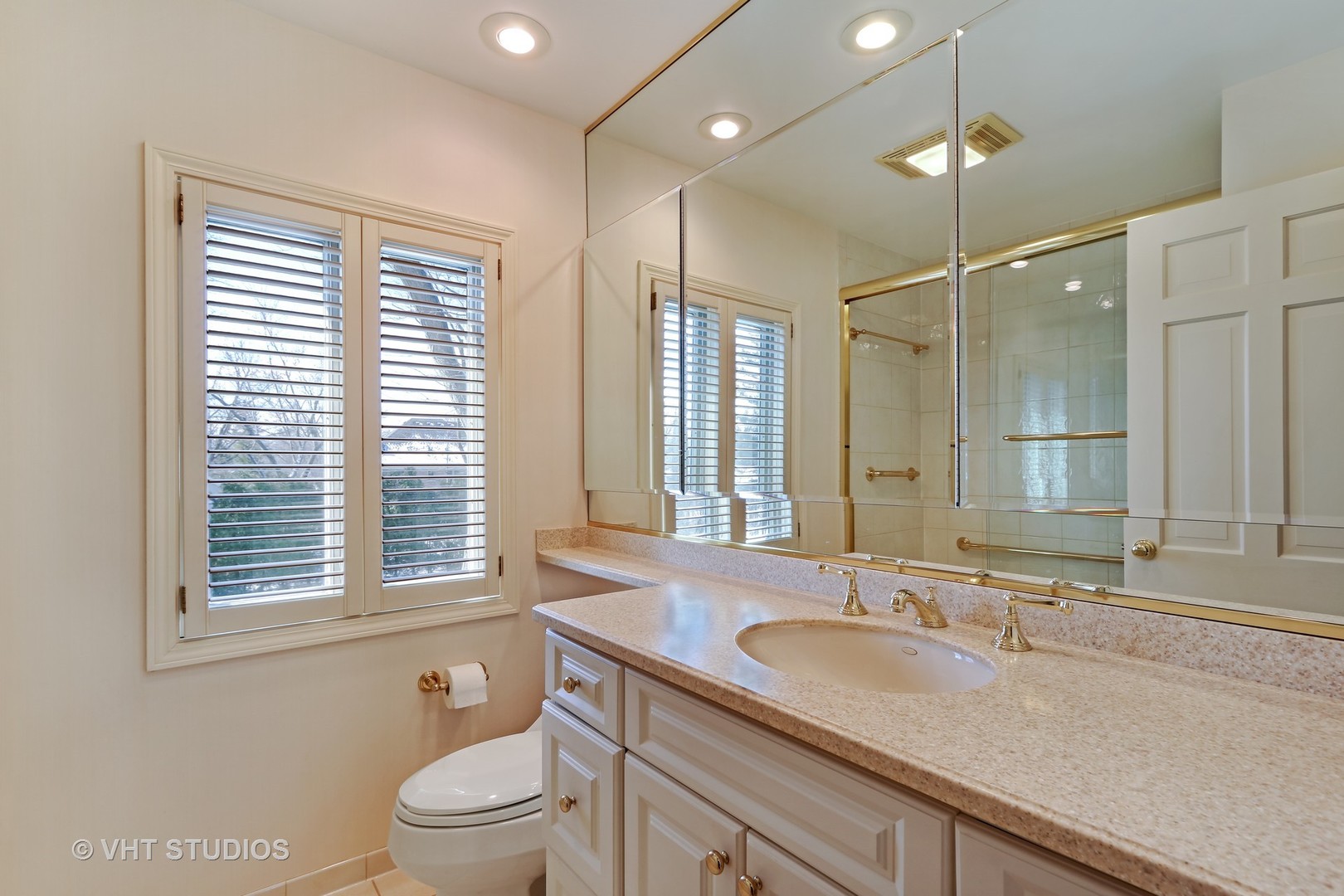 257 Summerfield Road Northbrook, IL 60062 - Photo 9 of 21 Gallery Image 9