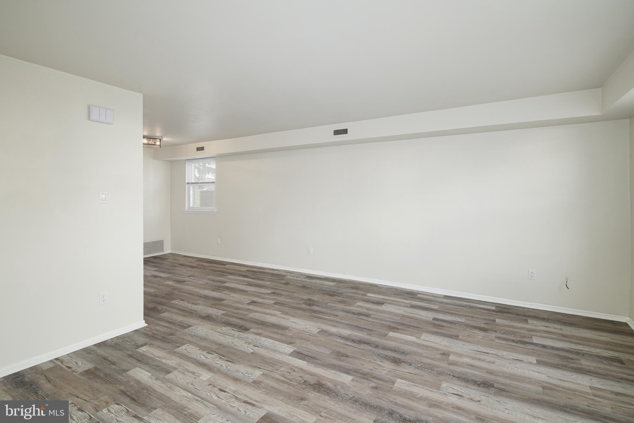 2770 Willits Road Philadelphia, PA 19136 - Photo 3 of 23 Gallery Image 3