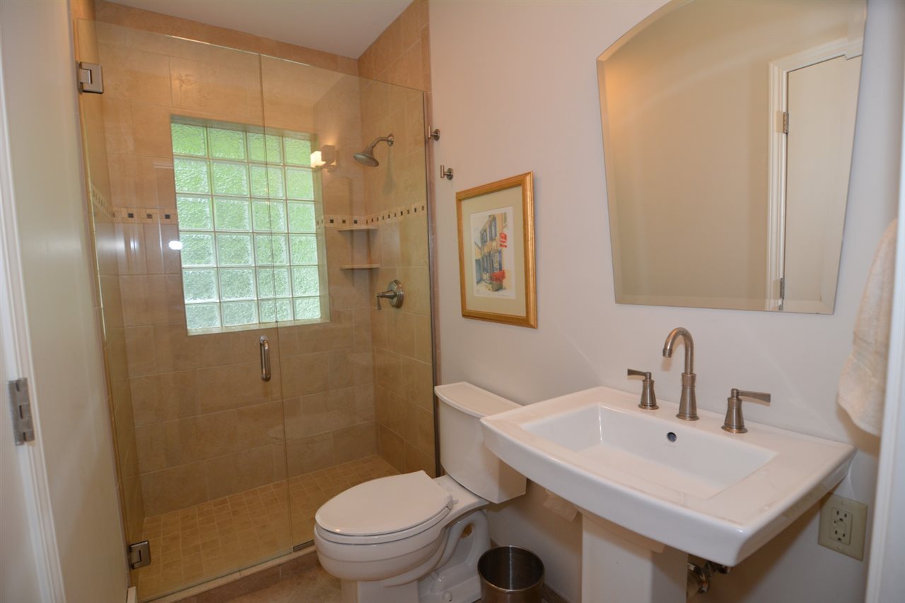 6433 Newburgh Road Evansville, IN 47715 - Photo 13 of 24 Gallery Image 13
