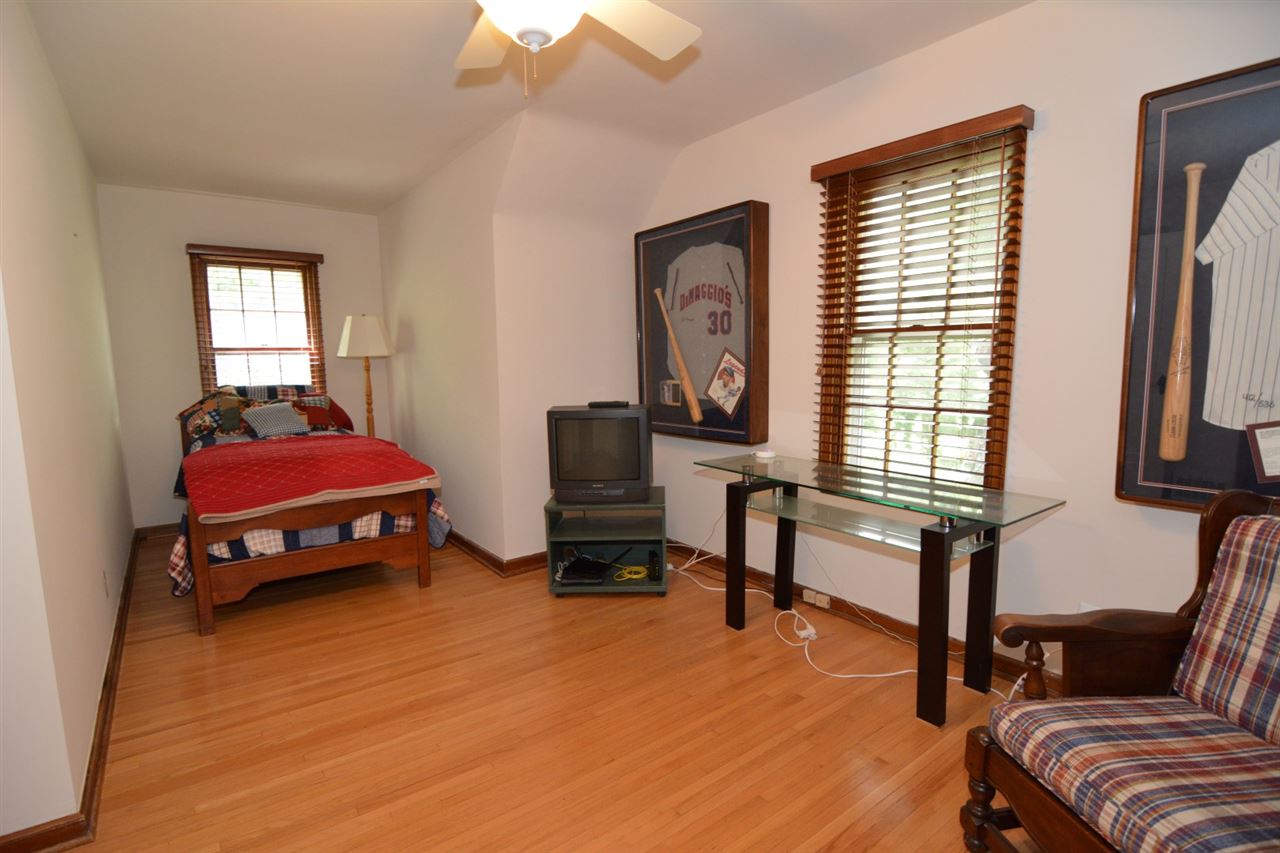 6433 Newburgh Road Evansville, IN 47715 - Photo 15 of 24 Gallery Image 15
