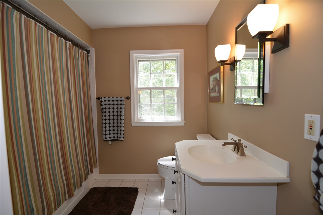 6433 Newburgh Road Evansville, IN 47715 - Photo 16 of 24 Gallery Image 16