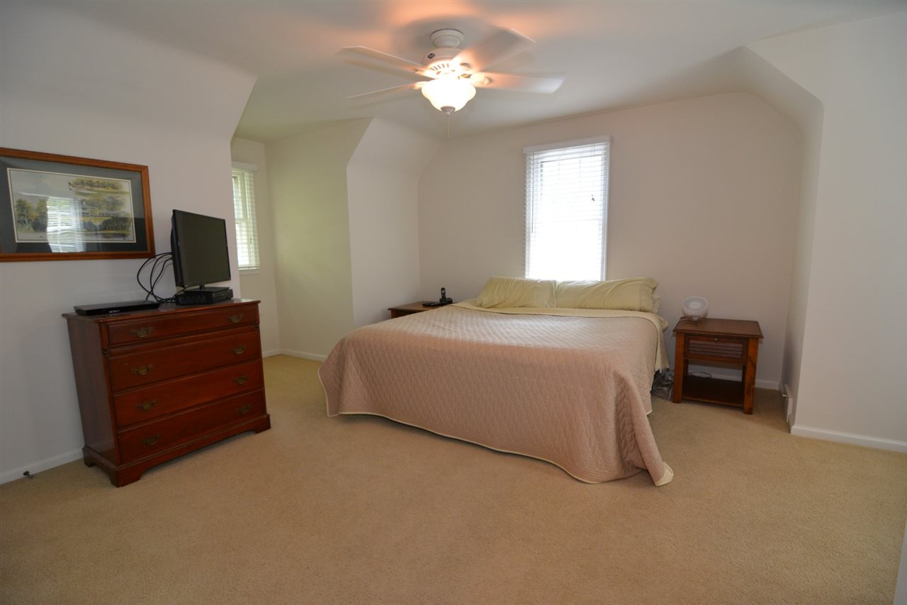 6433 Newburgh Road Evansville, IN 47715 - Photo 17 of 24 Gallery Image 17