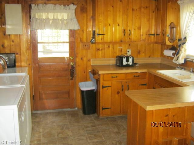 1401 Jr Order Home Road Lexington, NC 27292 - Photo 4 of 17 Gallery Image 4