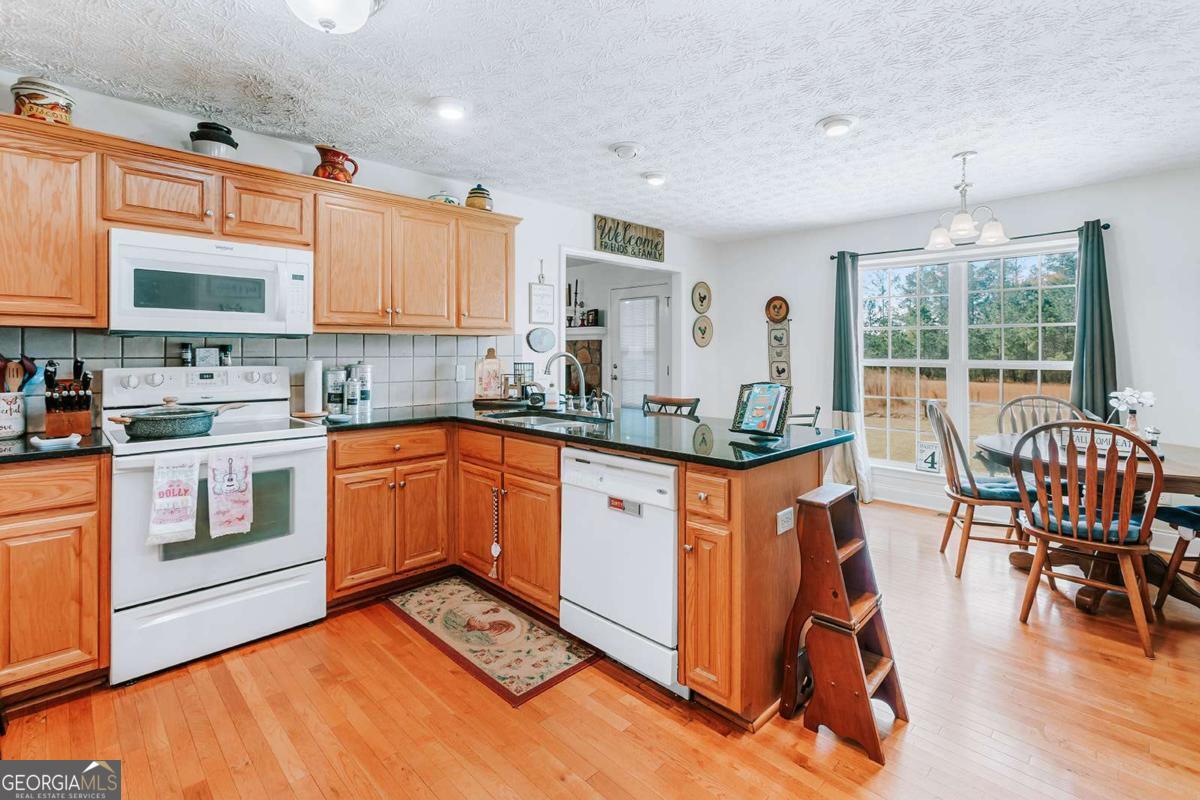 2242 Crawfordville Road Rayle, GA 30660 - Photo 11 of 64