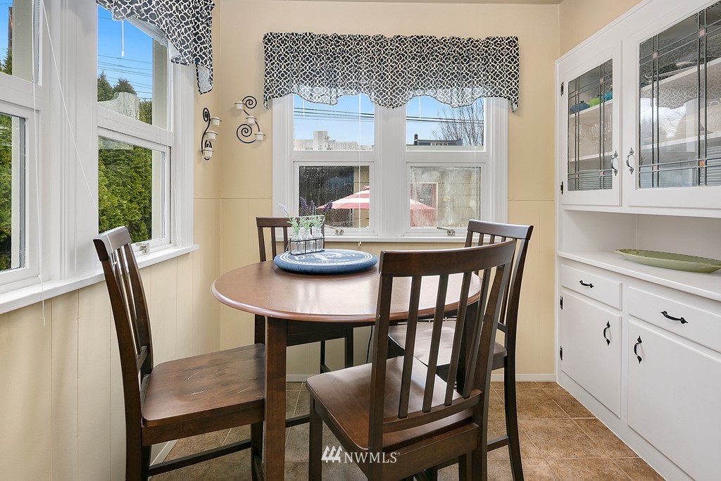 1321 Rucker Avenue Everett, WA 98201 - Photo 16 of 39