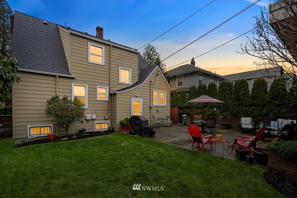 1321 Rucker Avenue Everett, WA 98201 - Photo 36 of 39
