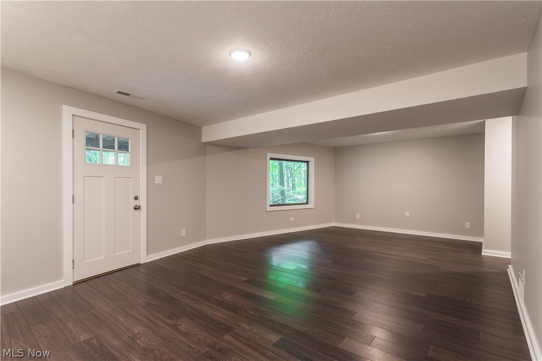 7396 Wadsworth Road Medina, OH 44256 - Photo 20 of 22 Gallery Image 20