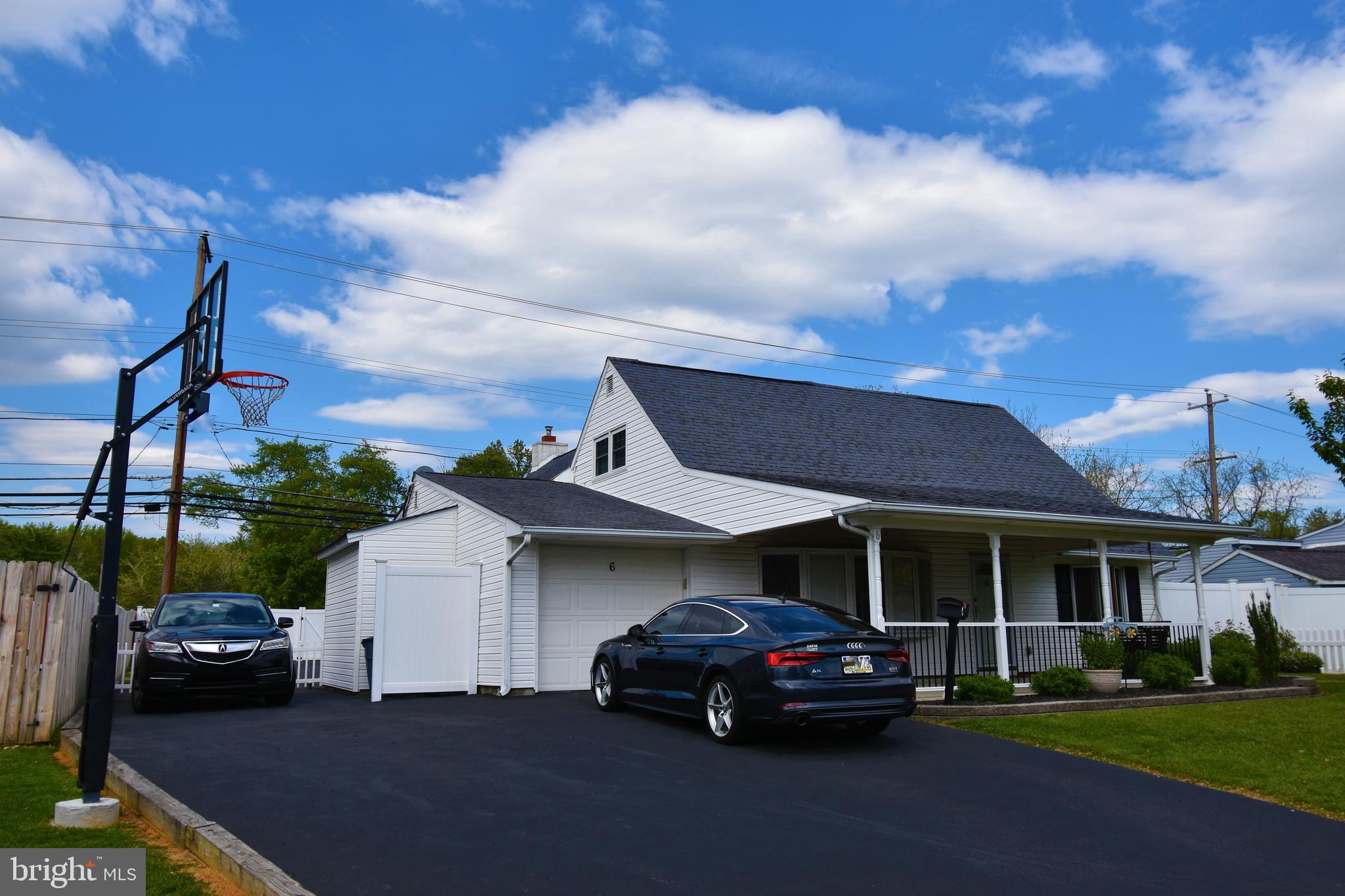 6 Cliff Road Levittown, PA 19057 - Photo 2 of 36