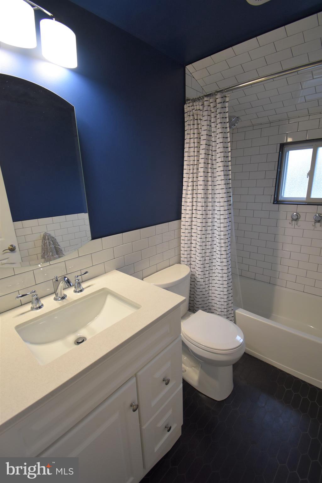 6 Cliff Road Levittown, PA 19057 - Photo 25 of 36