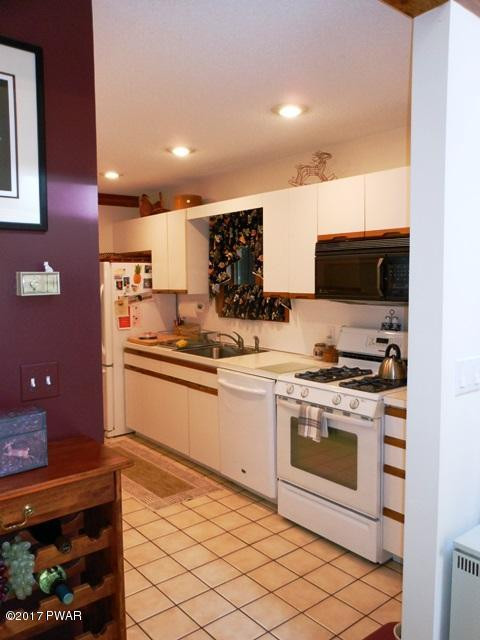 309 Maple Ridge Drive Hawley, PA 18428 - Photo 16 of 43 DSCN1717