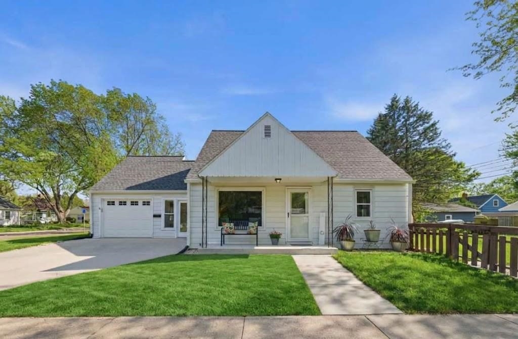 3509 Richard Street Madison, WI 53714 - Photo 2 of 34