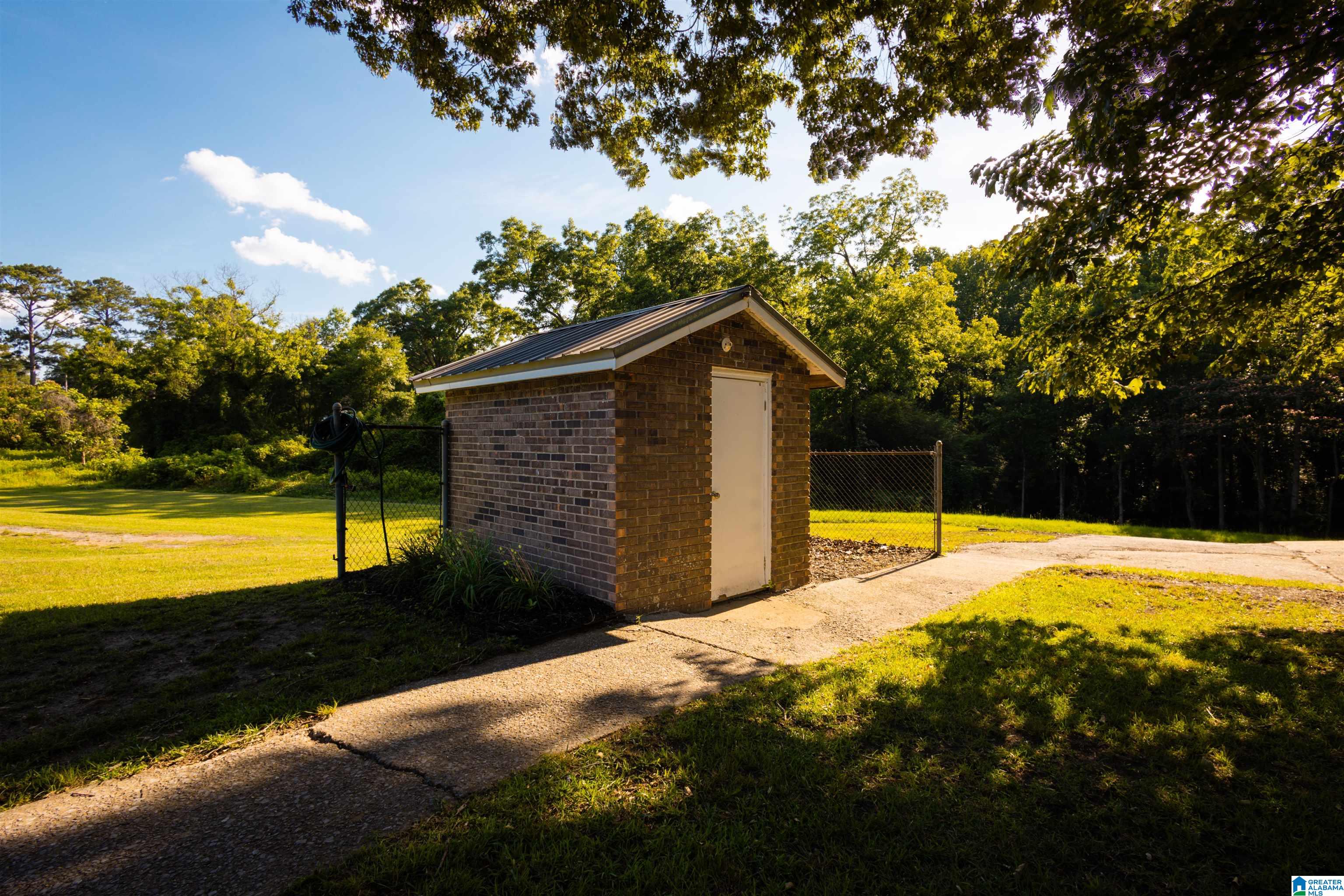 240 Vance Road West Blocton, AL 35184 - Photo 7 of 51
