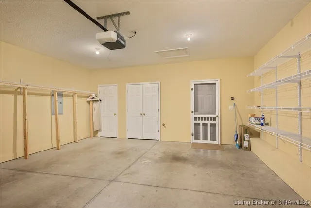 $259,900 | 2102 Pickwick Drive, New Albany, IN 47150