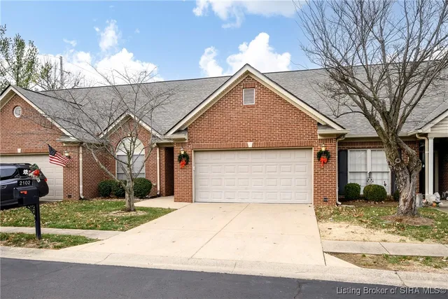 $259,900 | 2102 Pickwick Drive, New Albany, IN 47150