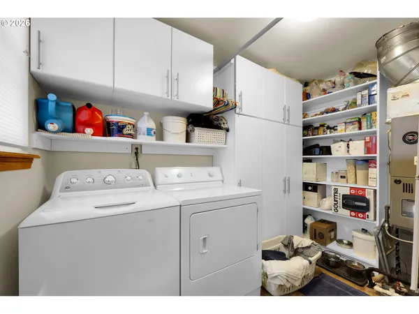 $1,099,000 | 37410 Hills Creek Road, Springfield, OR 97478