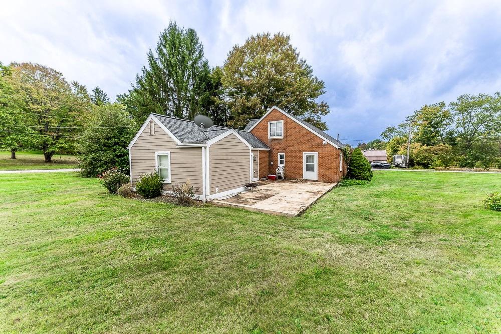 262 Blackhawk Road Beaver Falls, PA 15010 - Photo 8 of 50 Gallery Image 8