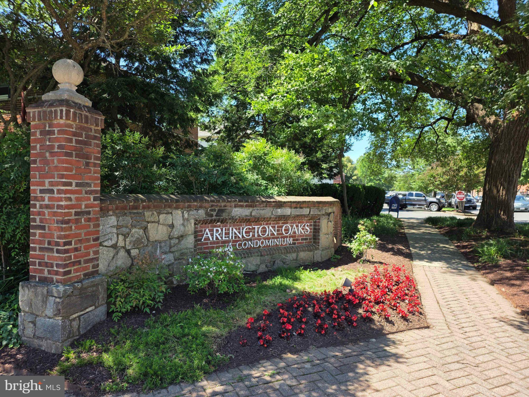 4309 2nd Road North, Unit 43091 Arlington, VA 22203 - Photo 1 of 17
