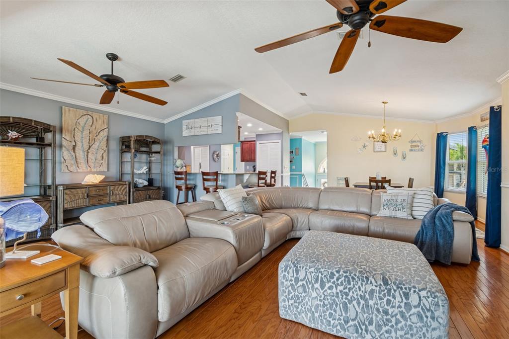 6170 Seaside Drive New Port Richey, FL 34652 - Photo 13 of 95