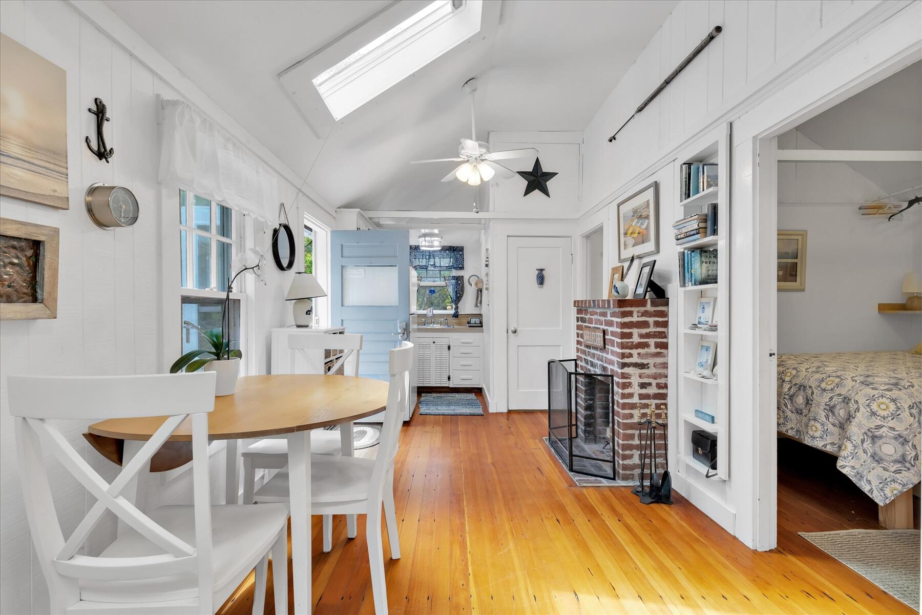 215 Pilgrim Spring Road, Unit 6 Wellfleet, MA 02667 - Photo 8 of 31 09-MG_7610