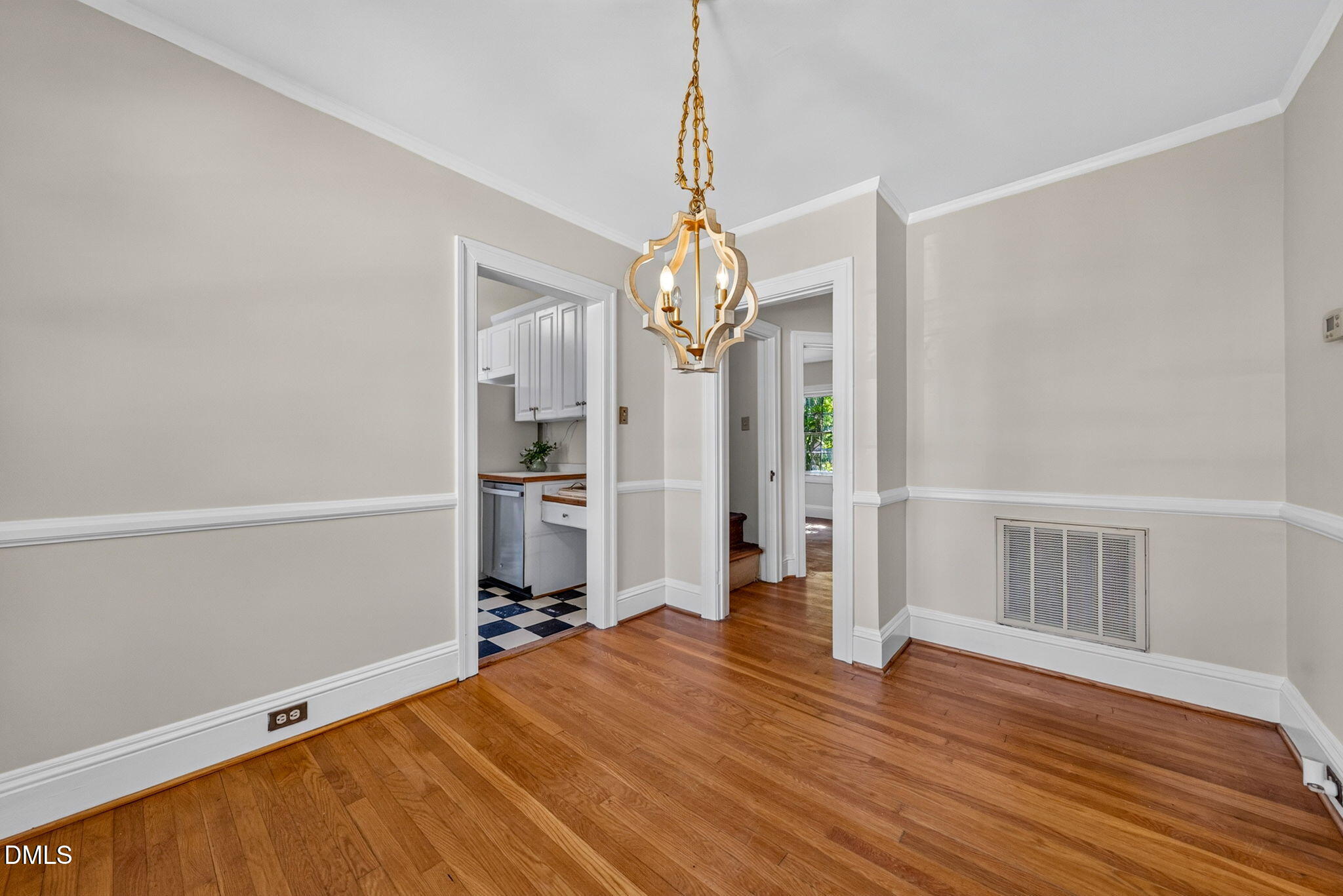 1829 Arlington Street Raleigh, NC 27608 - Photo 10 of 39 16-web-or-mls-1829 Arlington Street - 16