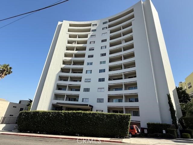 a view of a large building