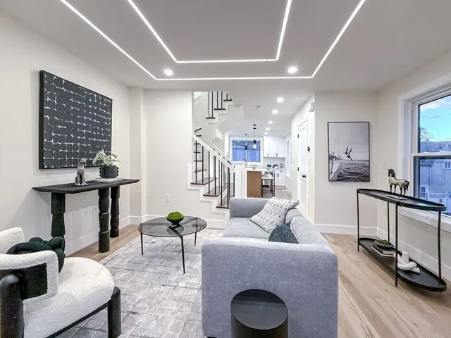 $4,000 | 469 Washington Avenue, Unit B, Chelsea, MA 02150