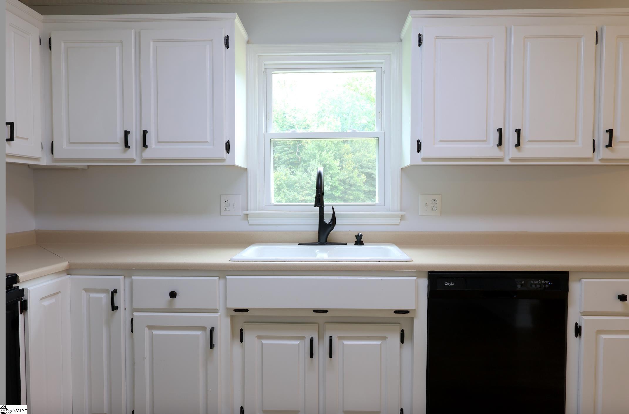 16 Green Ridge Place Taylors, SC 29687 - Photo 9 of 29 Gallery Image 9