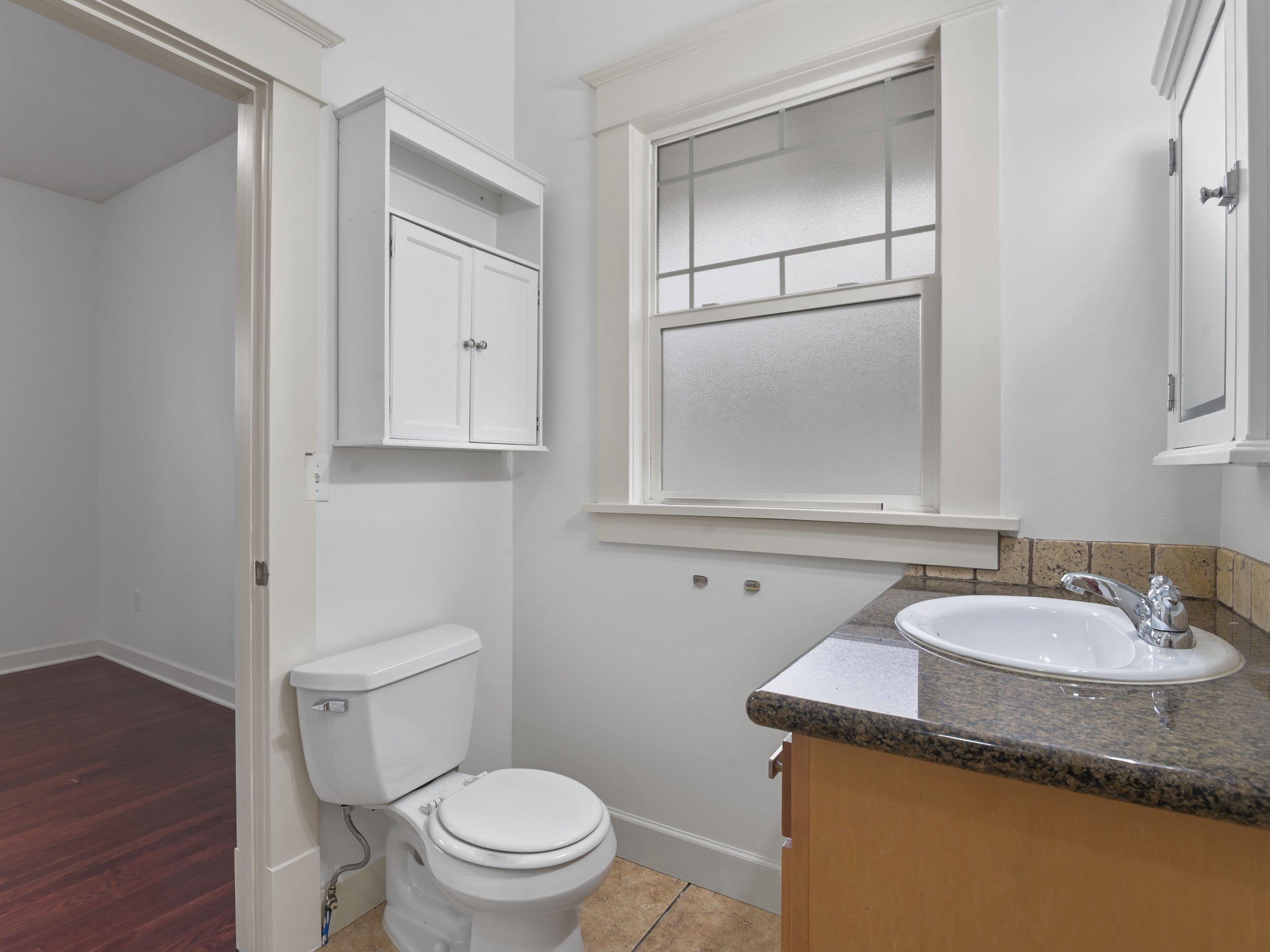 1228 West Chelan Avenue Spokane, WA 99205 - Photo 13 of 30