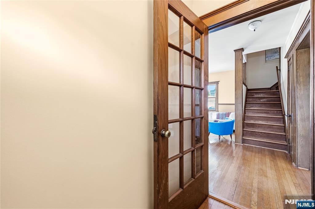 176 Woodward Avenue Rutherford, NJ 07070 - Photo 5 of 50