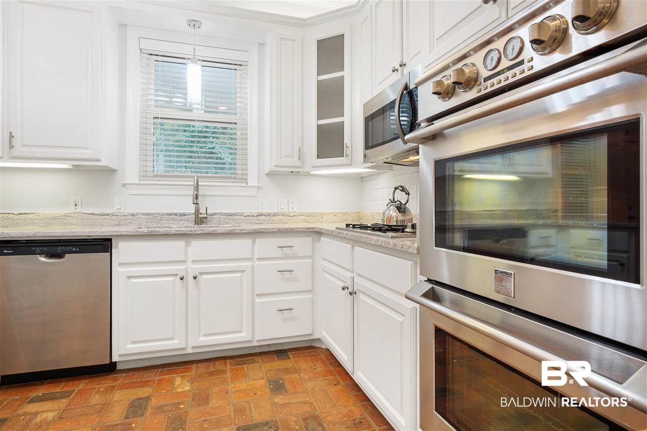 1203 Old County Road Daphne, AL 36526 - Photo 17 of 49