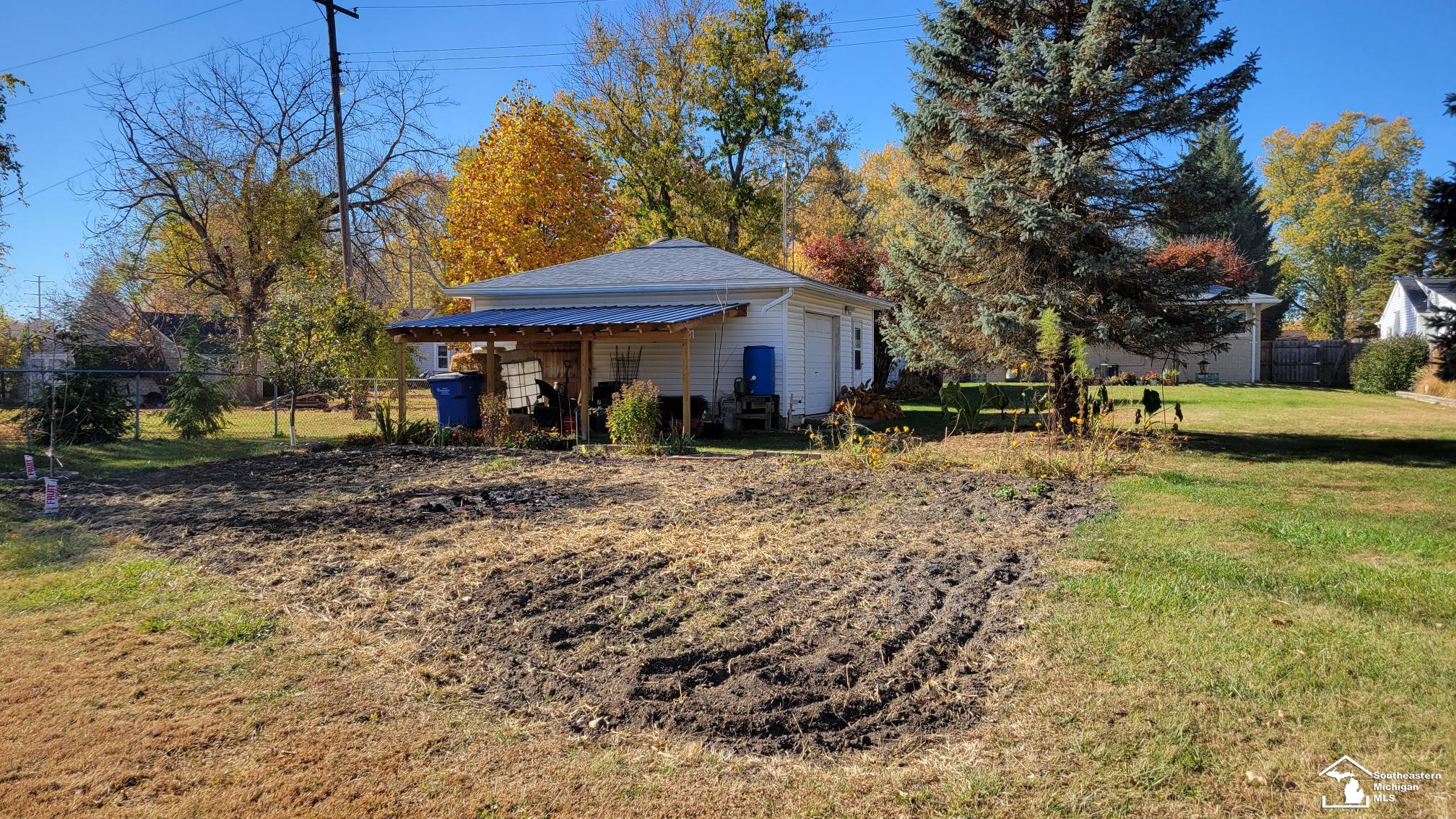 1846 Spaulding Road Monroe, MI 48162 - Photo 7 of 24