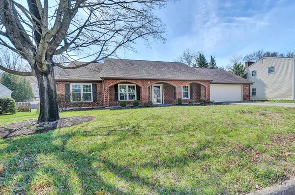 $455,000 | 1660 Kingsmill Drive, Salem, VA 24153