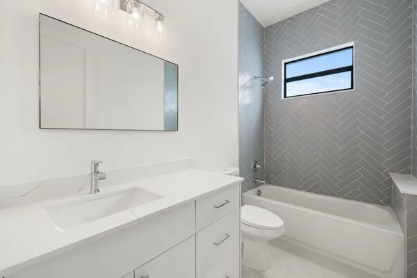 $4,750 | 632 Southeast Seahouse Drive, Port St. Lucie, FL 34983