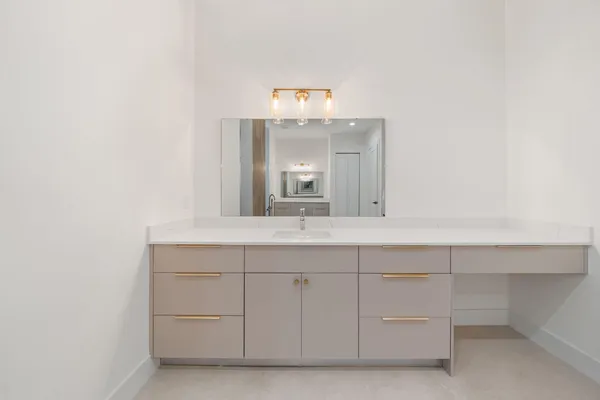 $4,750 | 632 Southeast Seahouse Drive, Port St. Lucie, FL 34983