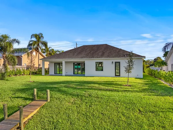 $4,750 | 632 Southeast Seahouse Drive, Port St. Lucie, FL 34983