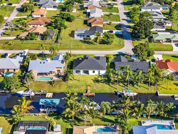 $4,750 | 632 Southeast Seahouse Drive, Port St. Lucie, FL 34983