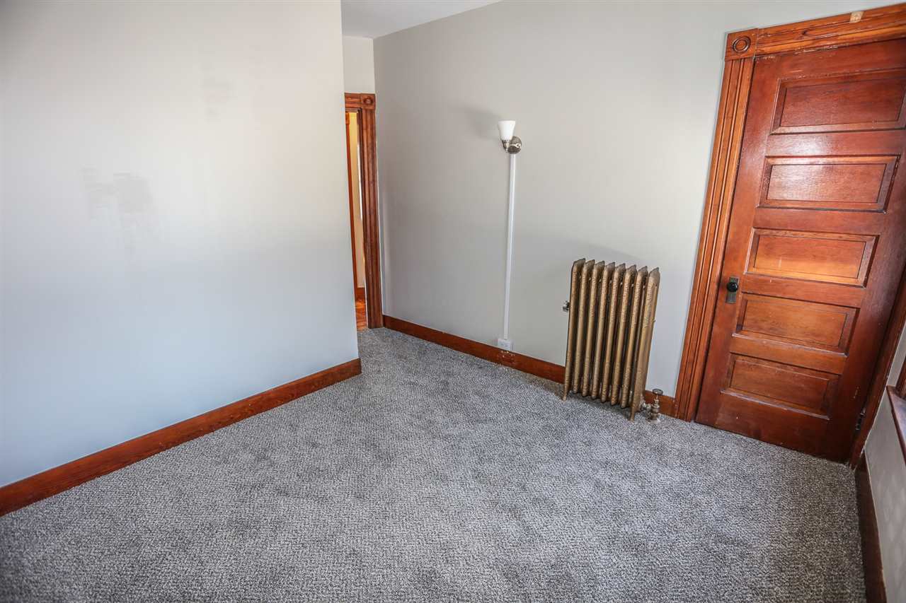 281 Calef Road Manchester, NH 03103 - Photo 22 of 28